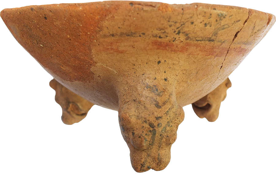 A Costa Rican tripod bowl, c. 600-1400 A.D.