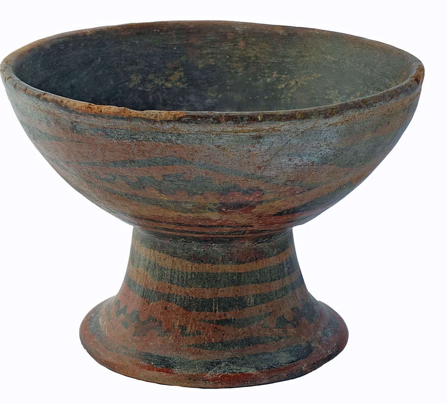 A good-sized Narino Carchi pedestal bowl, Colombia, c. 800-1500 A.D.