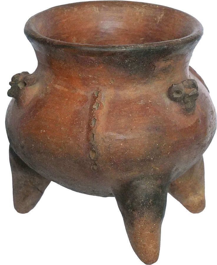 A Costa Rican terracotta tripod vessel, c. 800-1500 A.D.