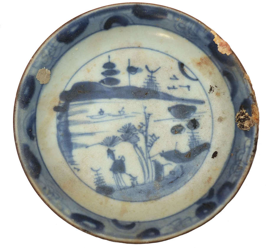 A Chinese shipwreck saucer from the Ca Mau shipwreck, c. 1725 A.D.